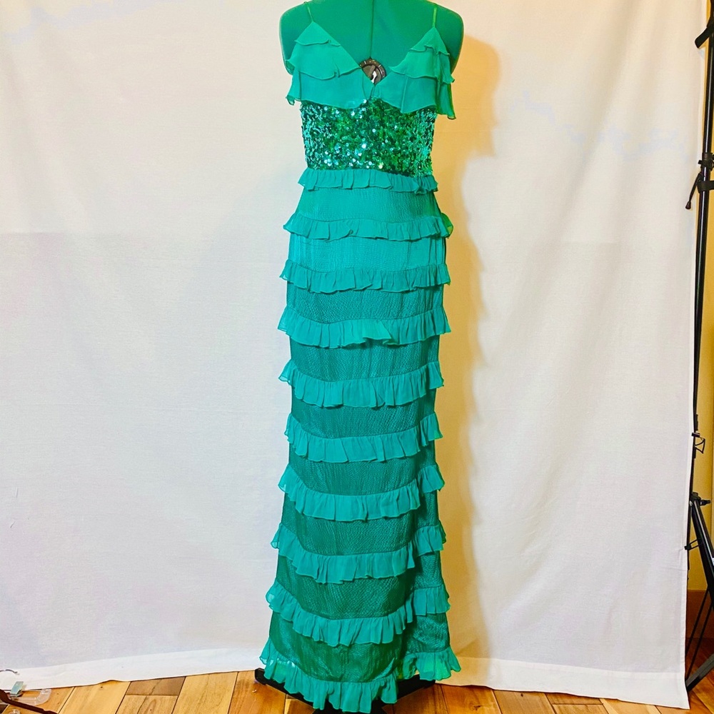 Bebe long New Years party prom formal flounce green sequin dress M
